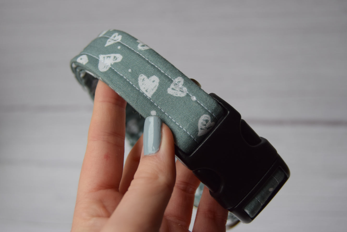Teal Hearts Collar