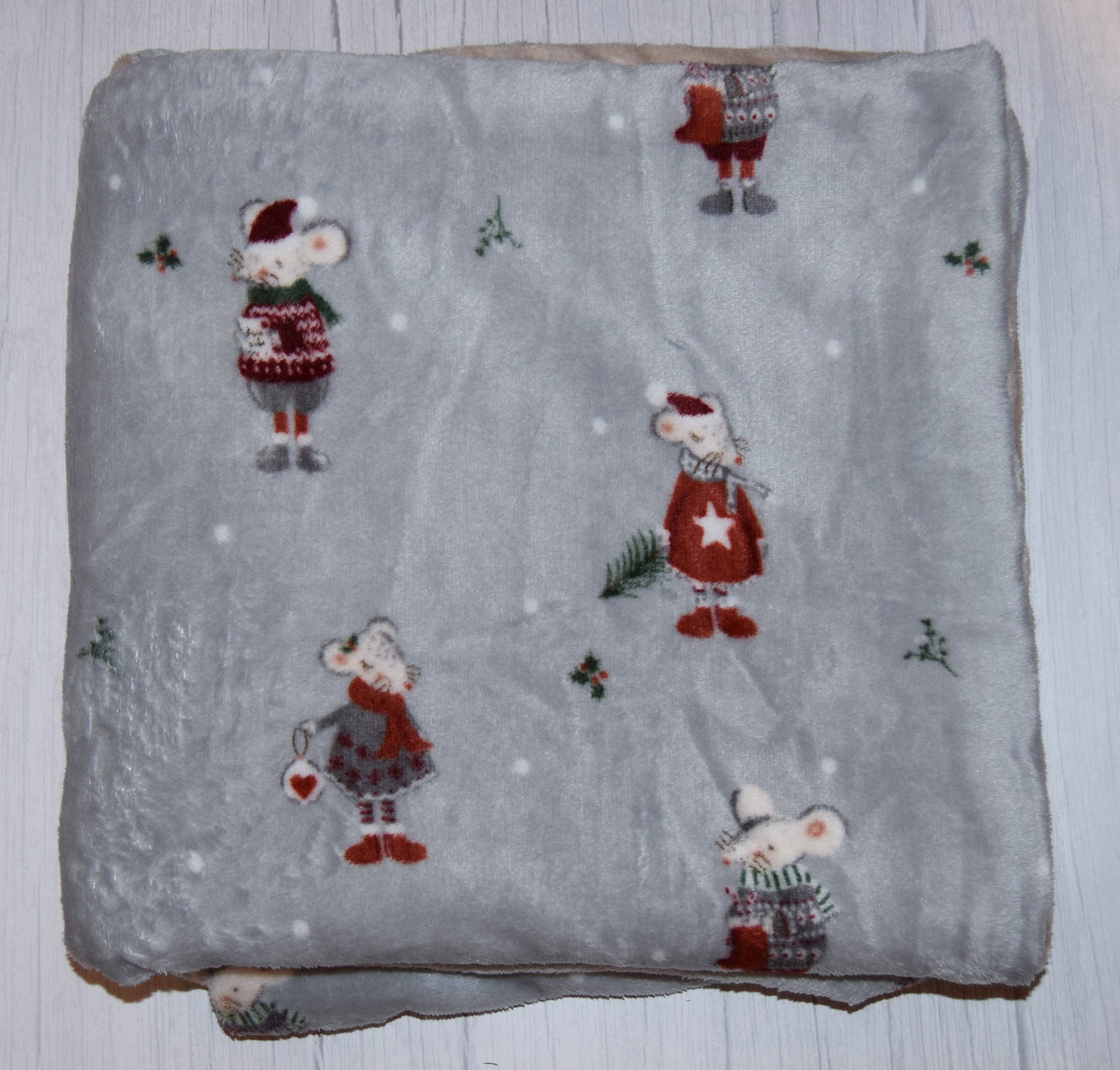 Large Super Soft Fleece Blanket | Festive Mice