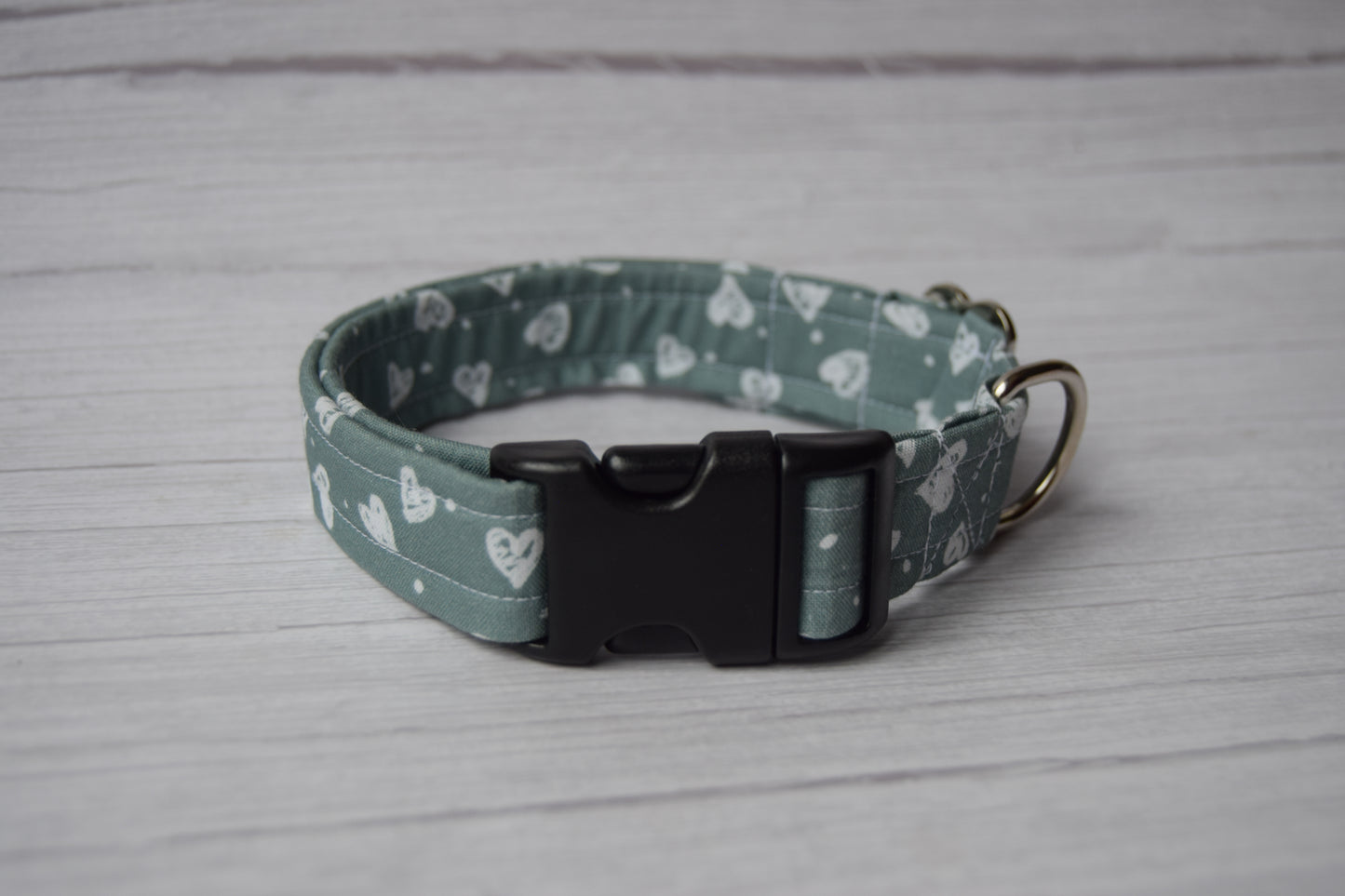 Teal Hearts Collar