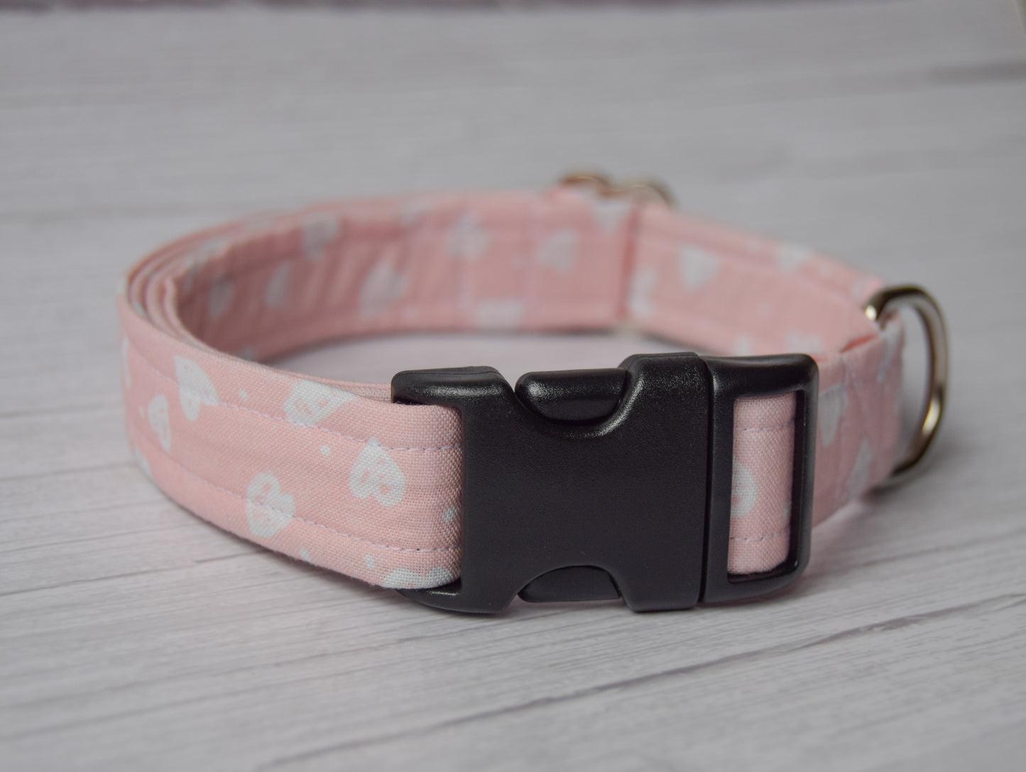 Pink Hearts Collar